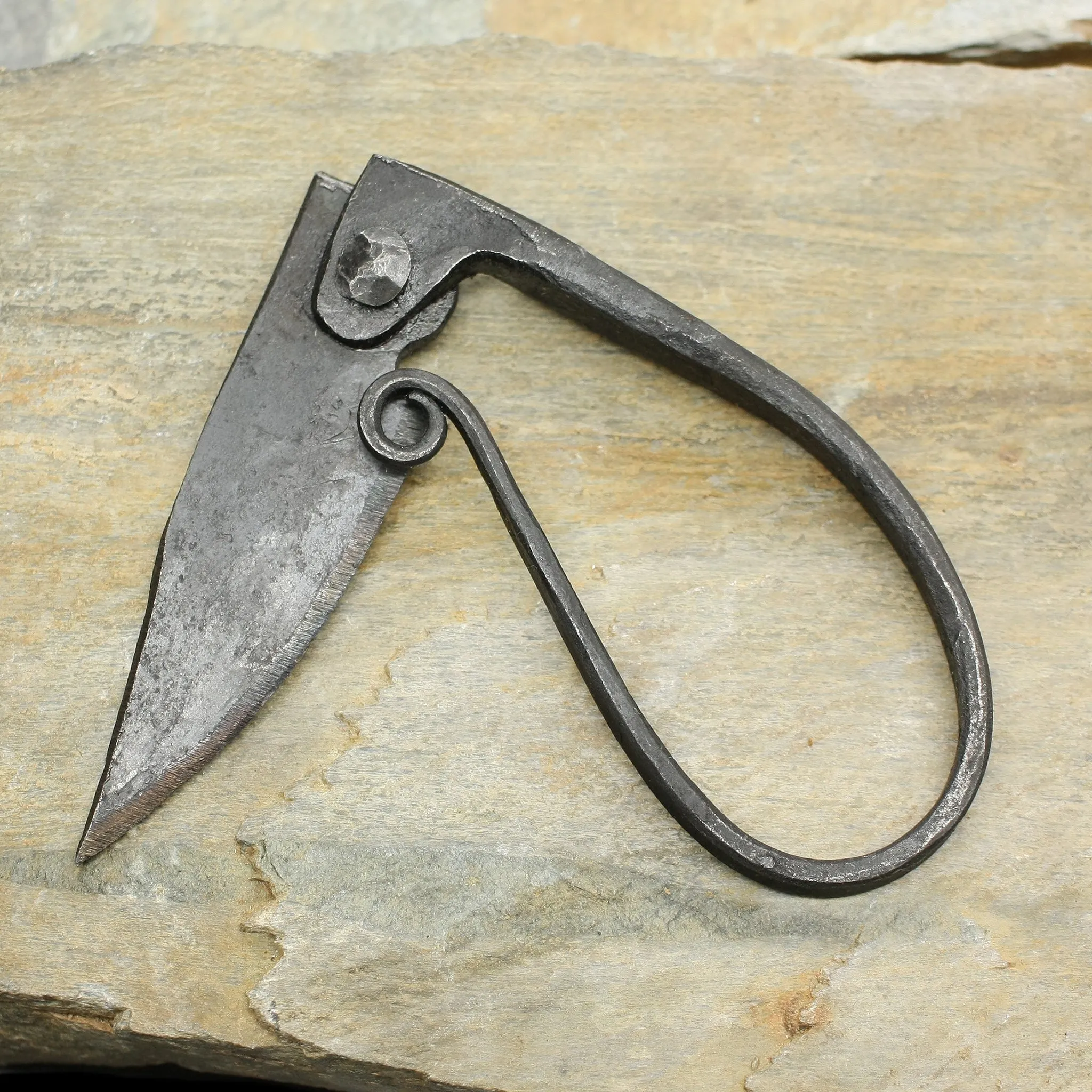 Woman's Folding Viking Knife